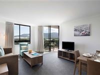 1 Bedroom Apartment Lounge Ocean View-Mantra Esplanade